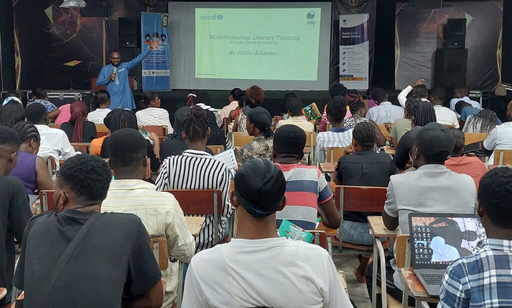 GH Media School students introduced to the Cranky Uncle Vaccine Game GH Media School students introduced to the Cranky Uncle Vaccine Game