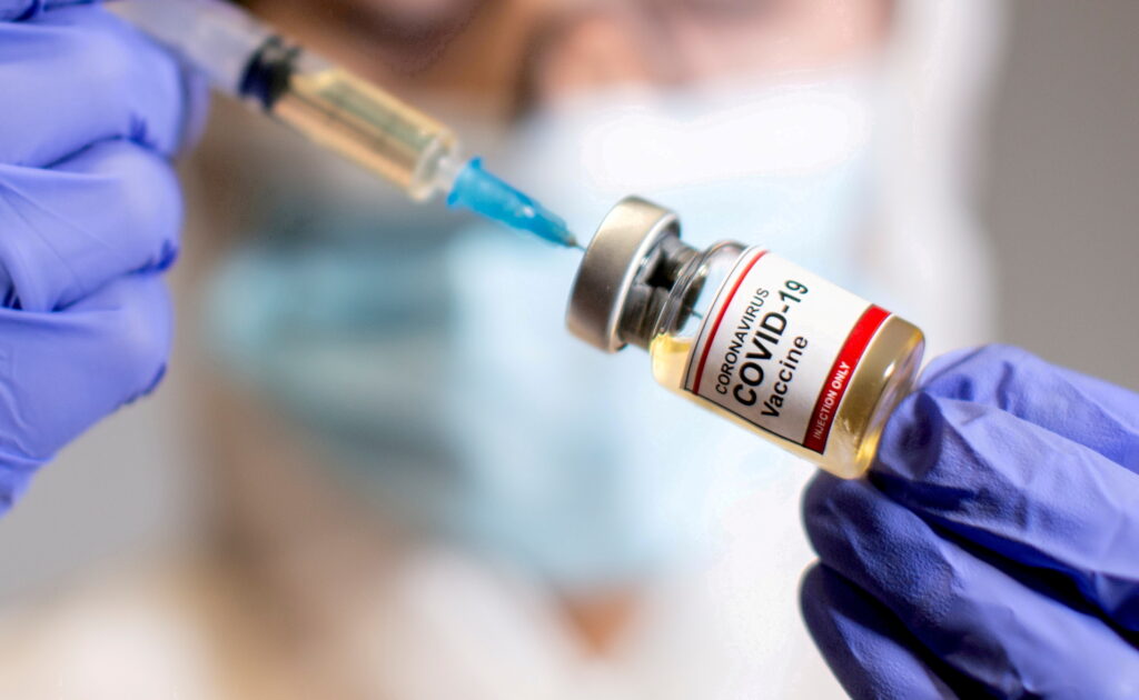 FALSE: COVID-19 vaccines do NOT contain microchips!